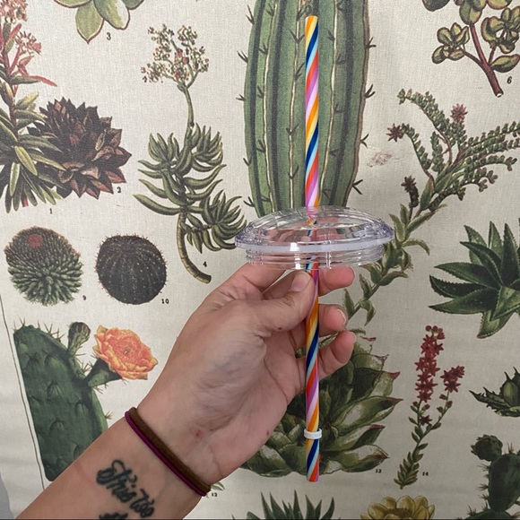 Starbucks Summer 2021 Rainbow Straw Kaleidoscope Pride 24oz Dome Lid Tumbler - Picture 6 of 11